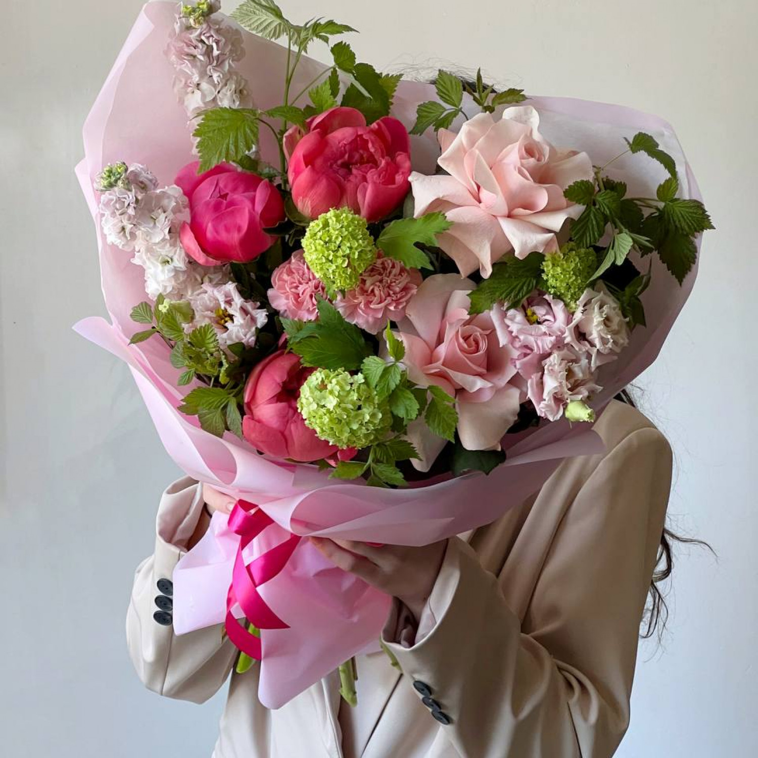 Авторский букет с пионами №61