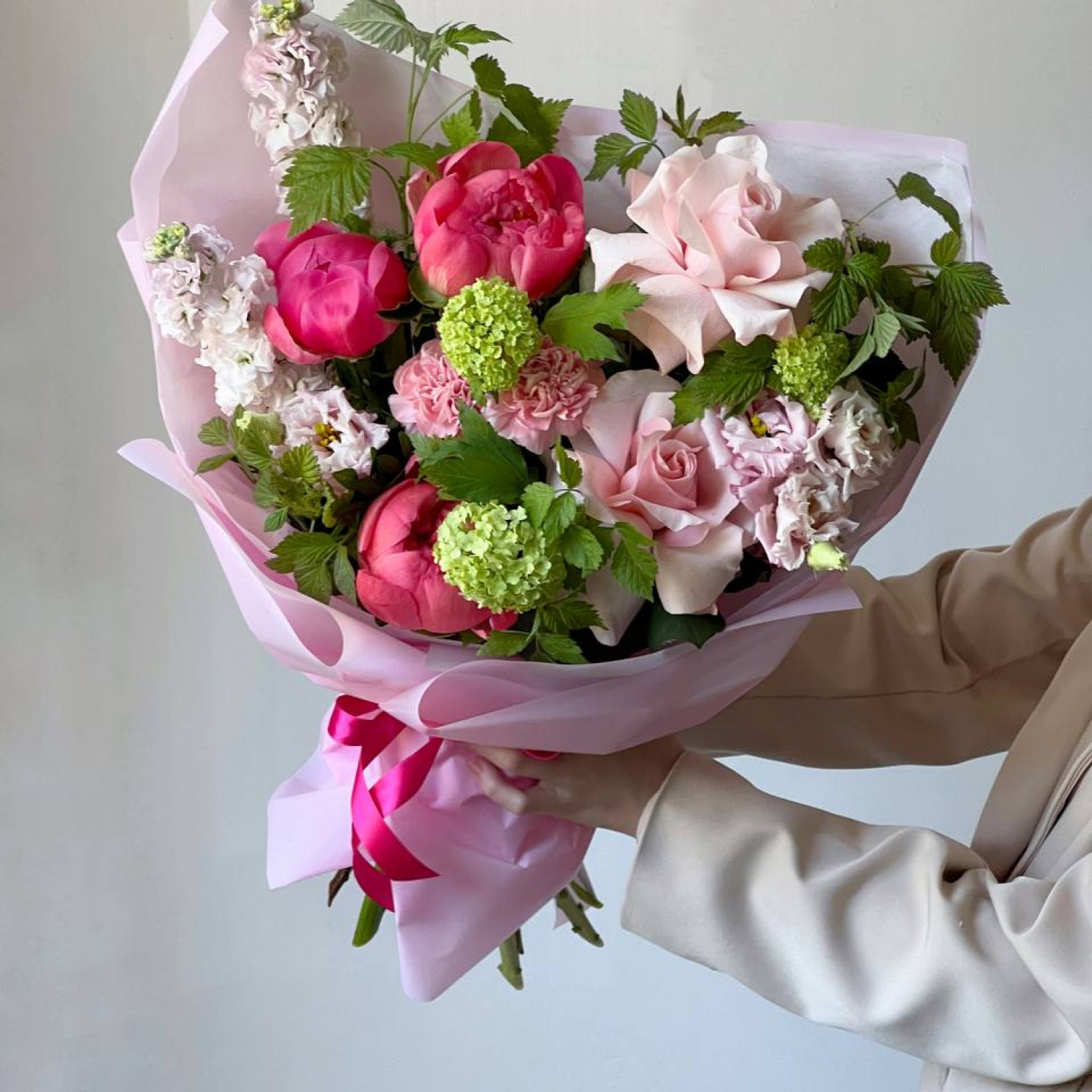 Авторский букет с пионами №61