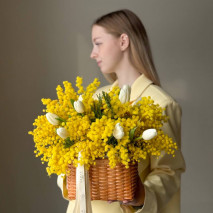 Авторская композиция в корзине 220