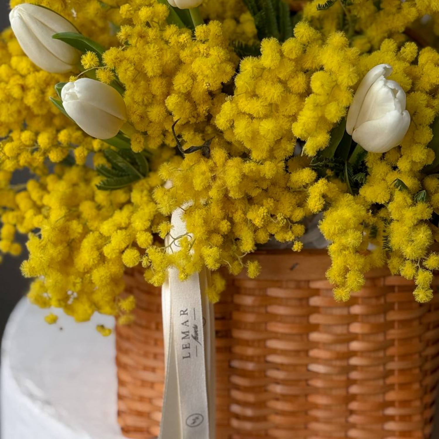 Авторская композиция в корзине 220