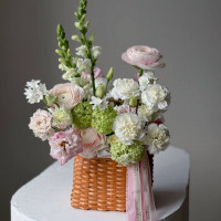 Авторская композиция в корзине 221