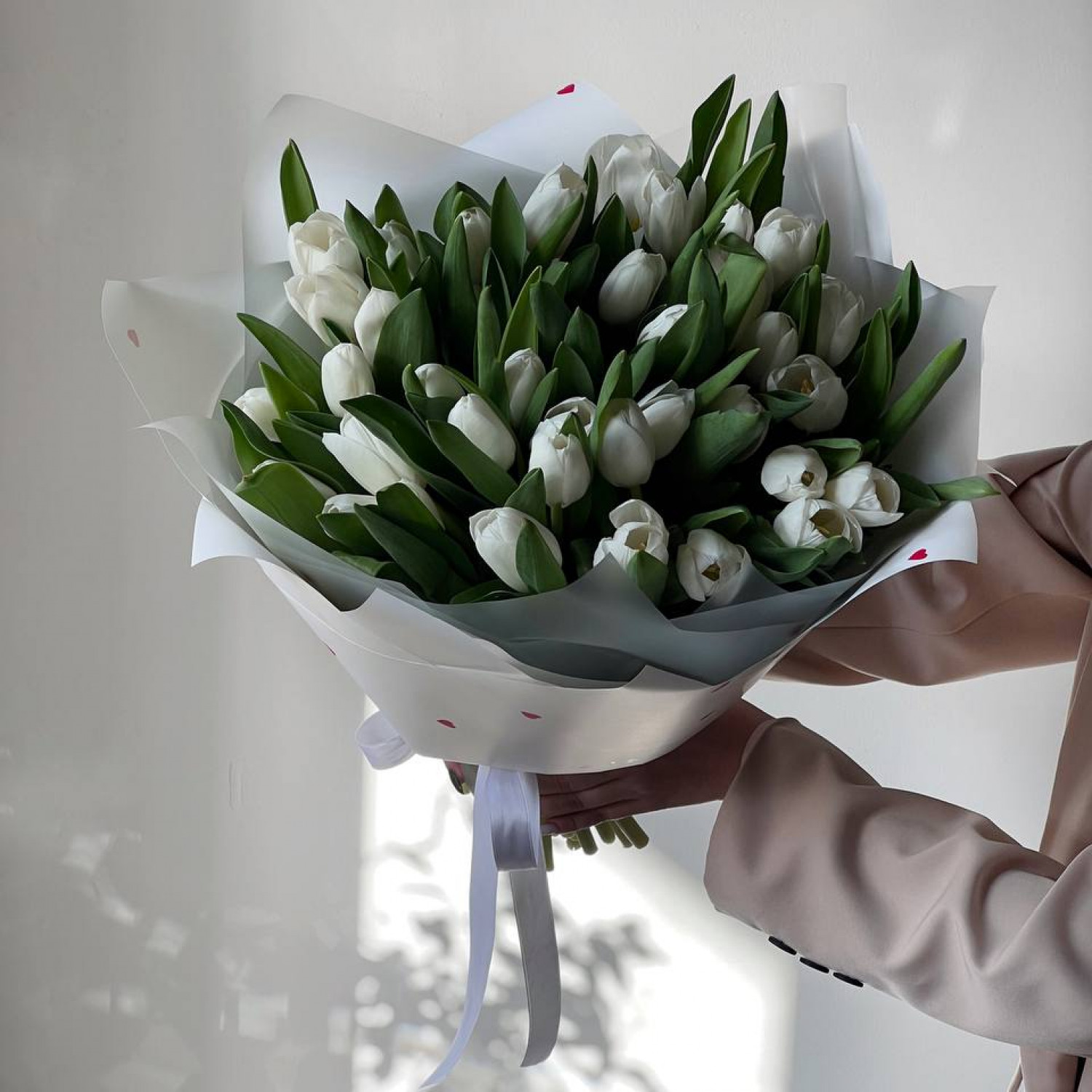 Монобукет из 39 белых тюльпанов №33