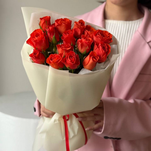 Монобукет из 15 оранжевых кенийских роз (40 см) 208