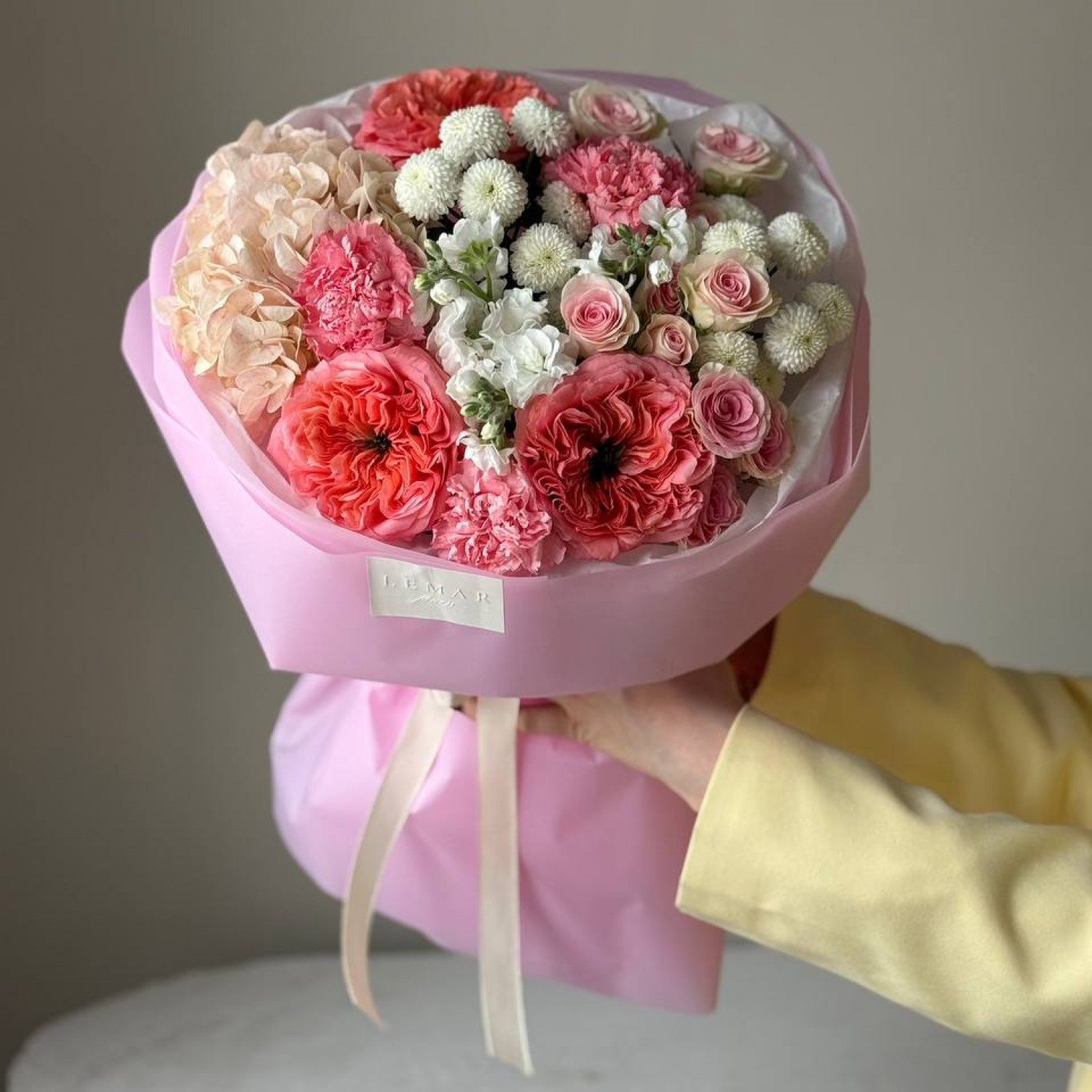Авторский букет с пионовидными розами 200