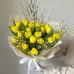 Весенний букет из лимонных тюльпанов и генисты