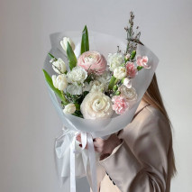 Авторский весенний букет 226