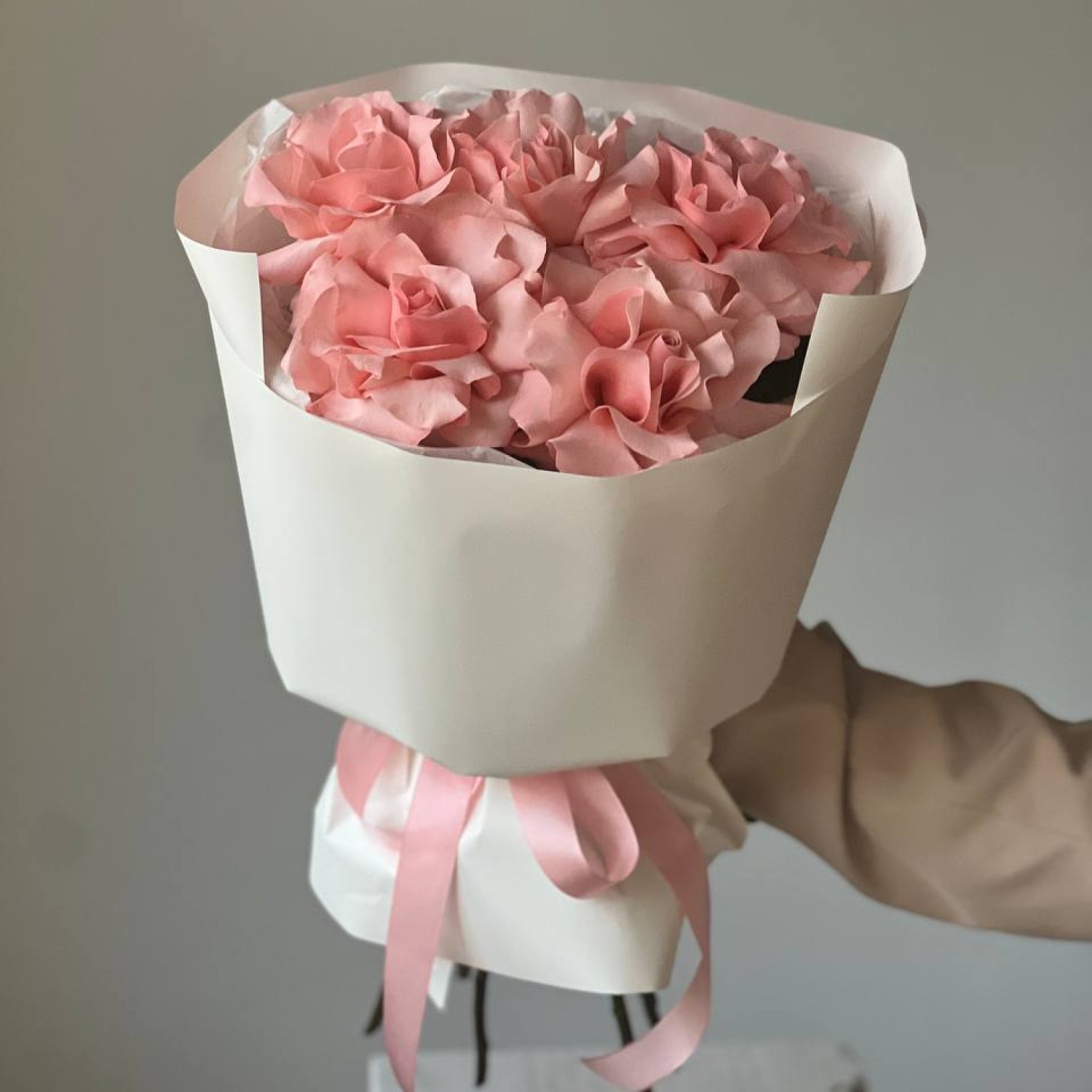 Букет из 5 французских (вывернутых) роз Хермоса