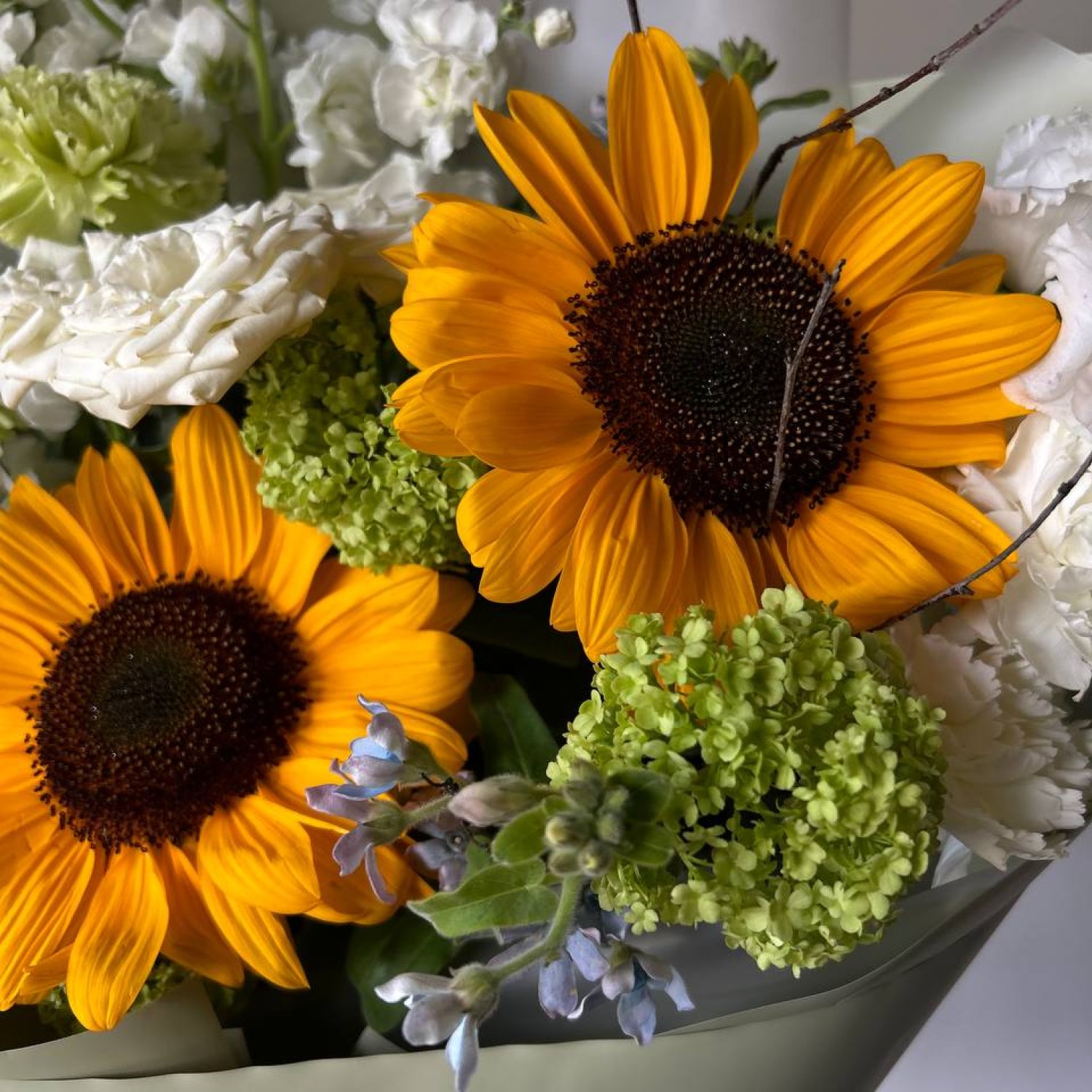 Авторский букет с подсолнухами