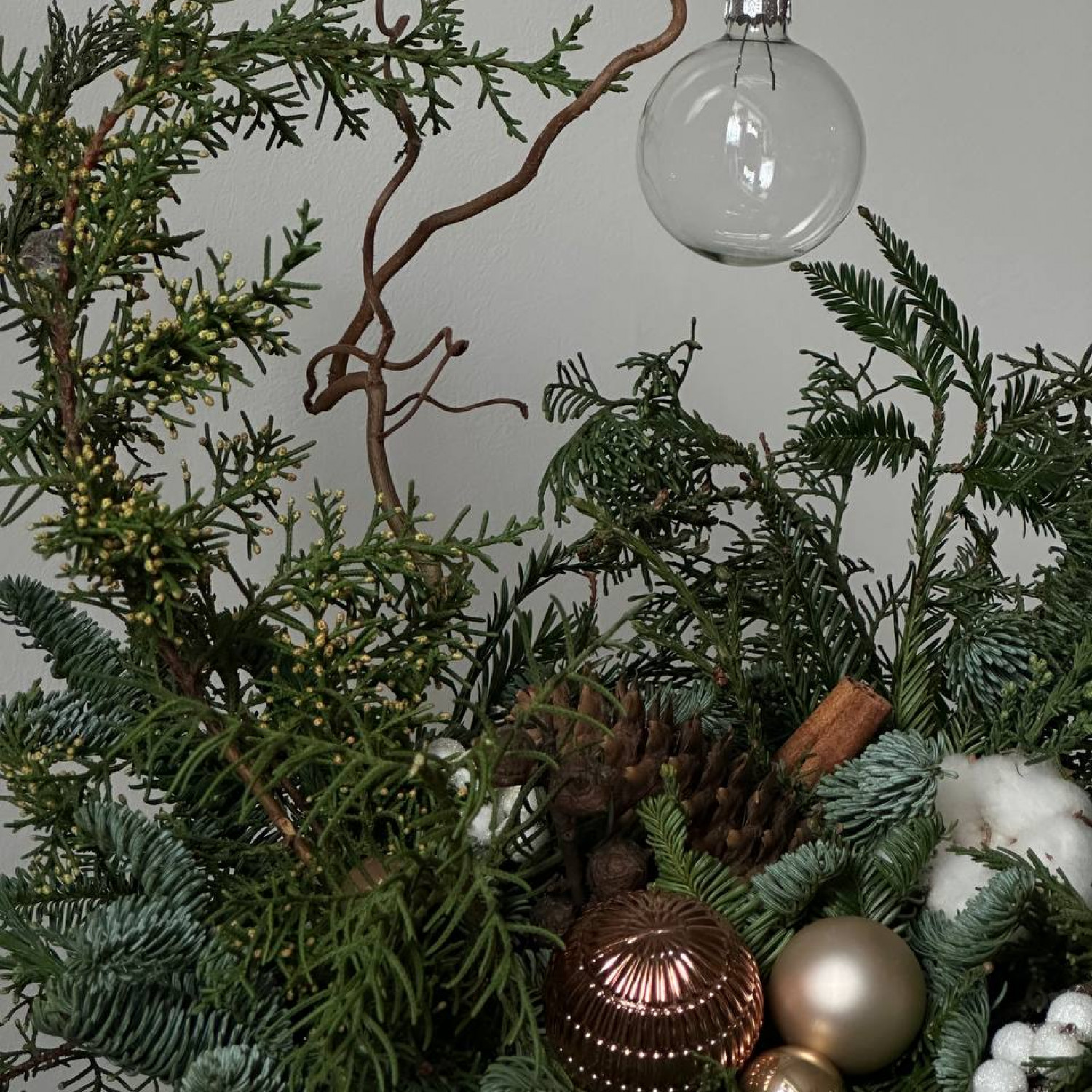 Композиция новогодняя с декором