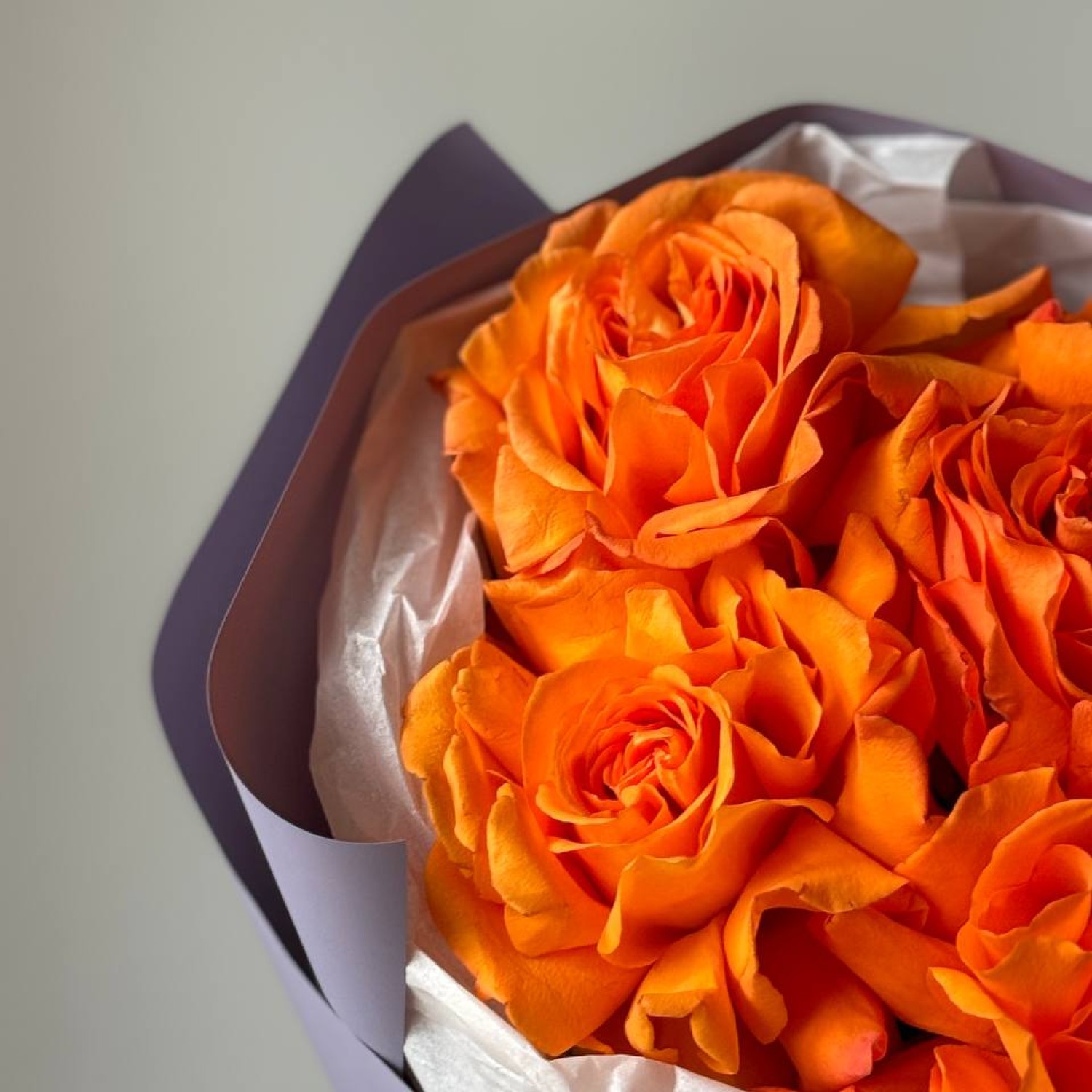 Монобукет из 5 оранжевых французских роз