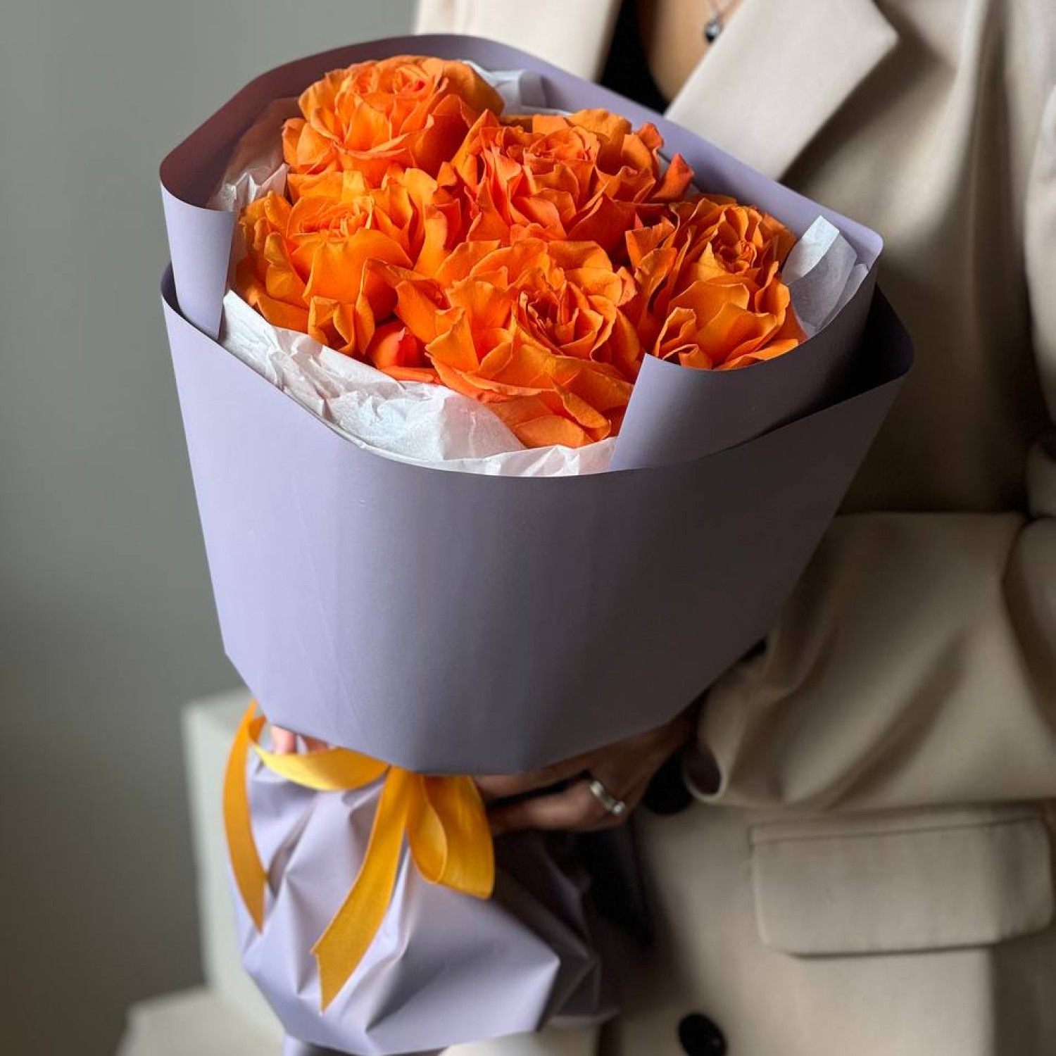 Монобукет из 5 оранжевых французских роз