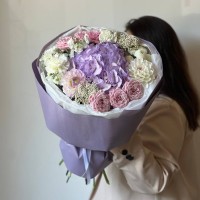 Авторский букет в акварельной гамме