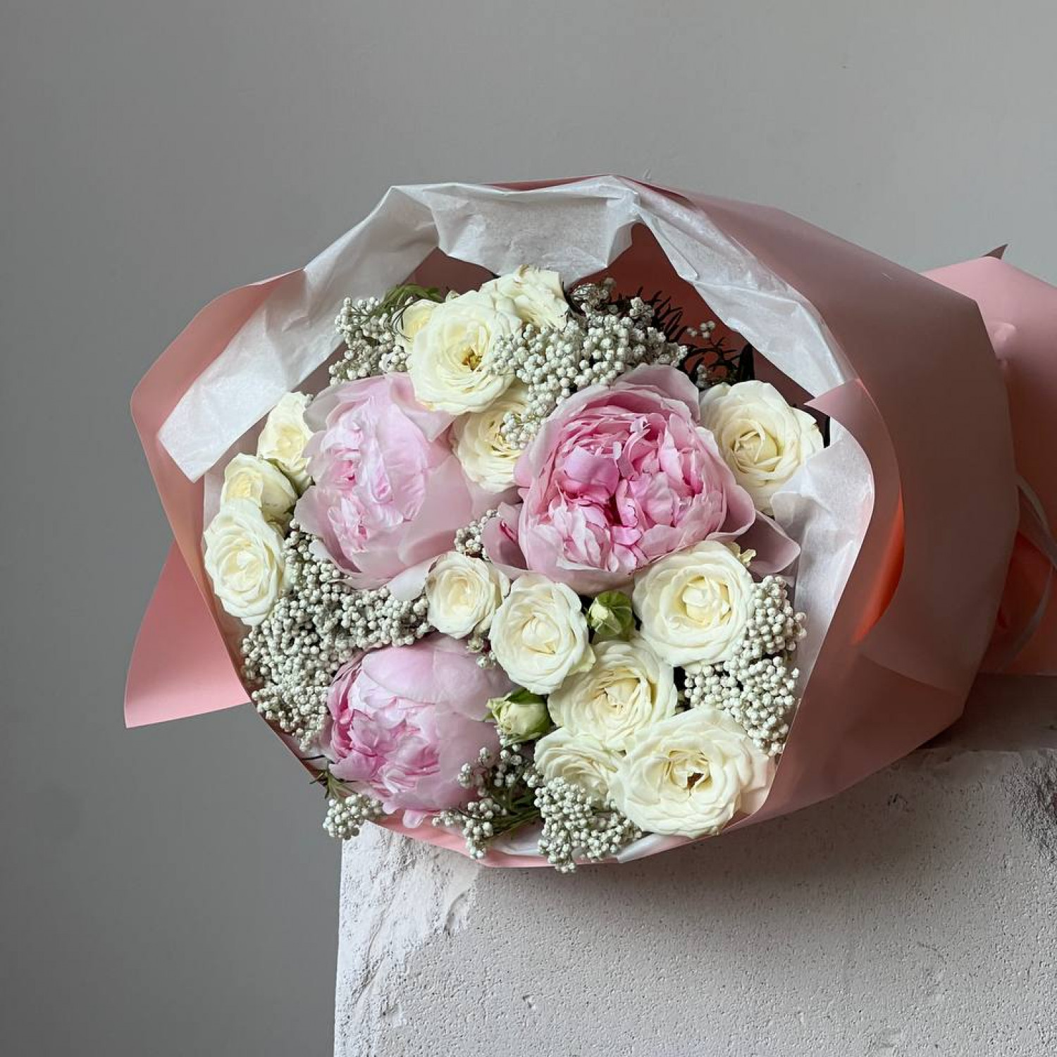 Авторский букет с пионами