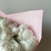 Монобукет из 9 белых пионов
