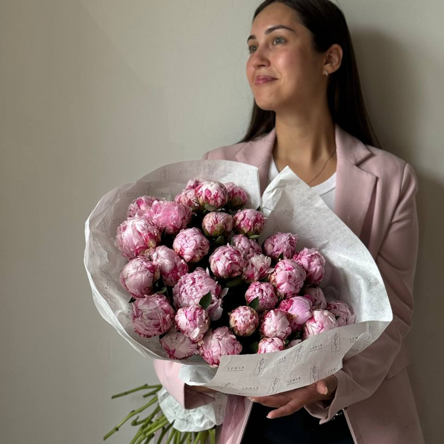 Монобукет из 35 розовых пионов