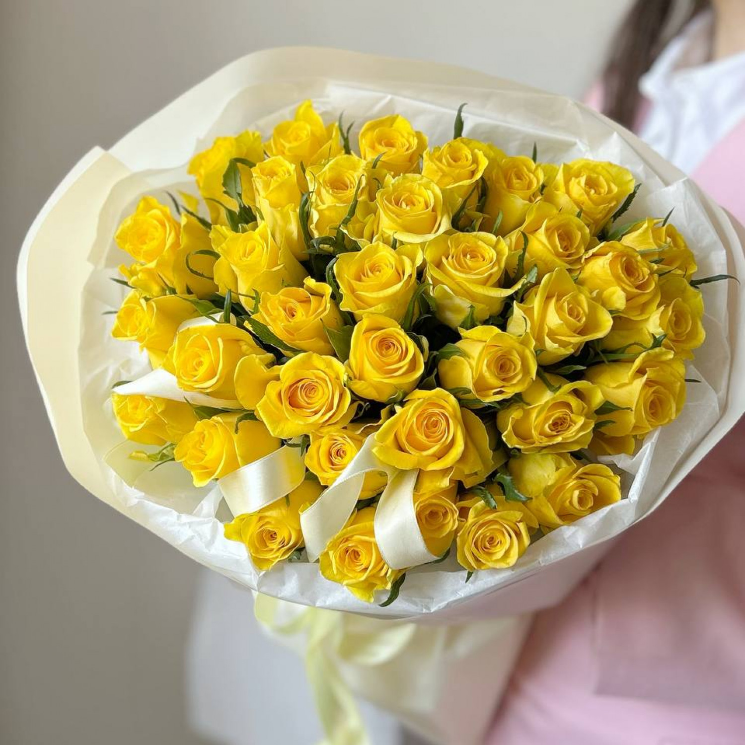 Монобукет из 35 желтых Кенийских роз 40 см