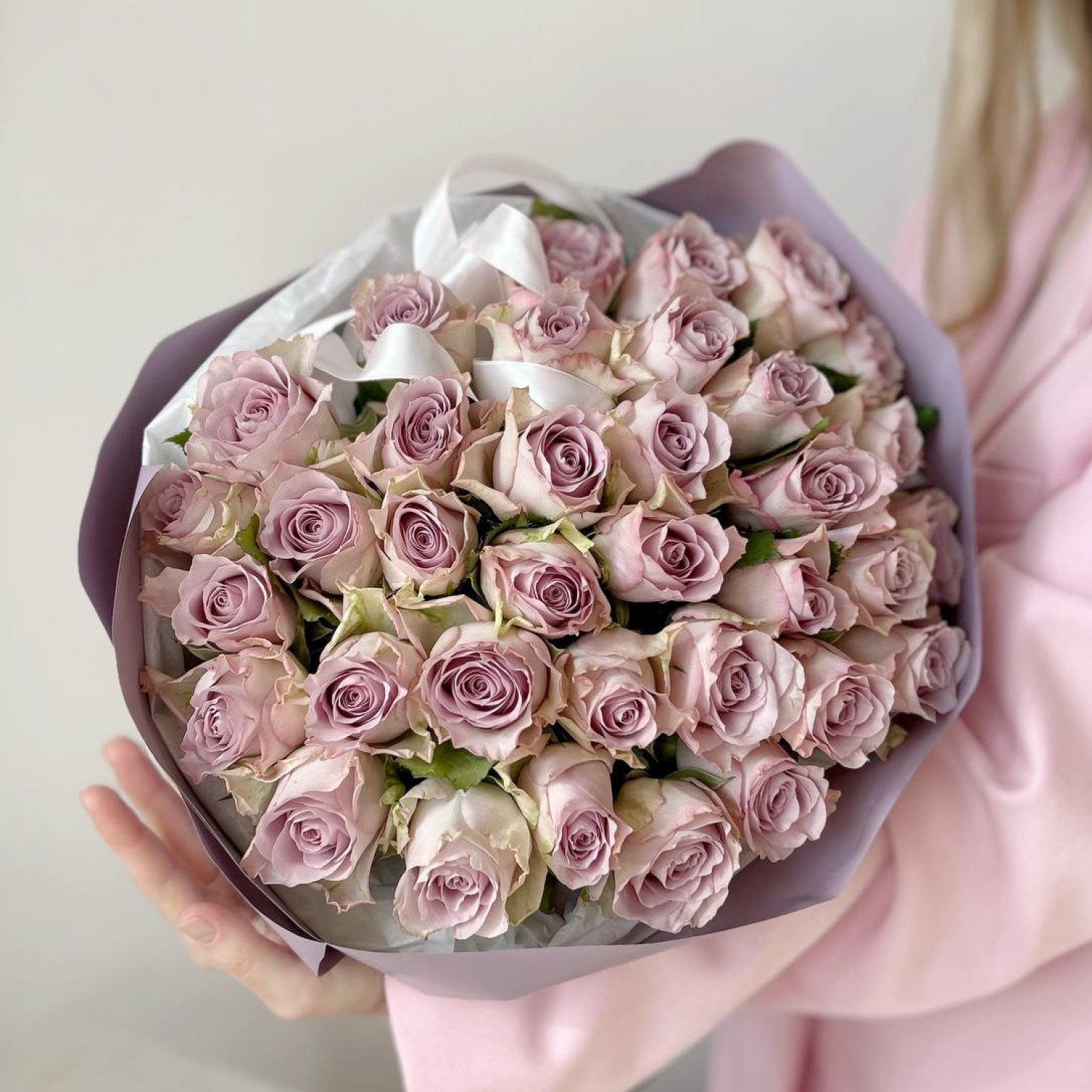 Монобукет из 35 лавандовых роз