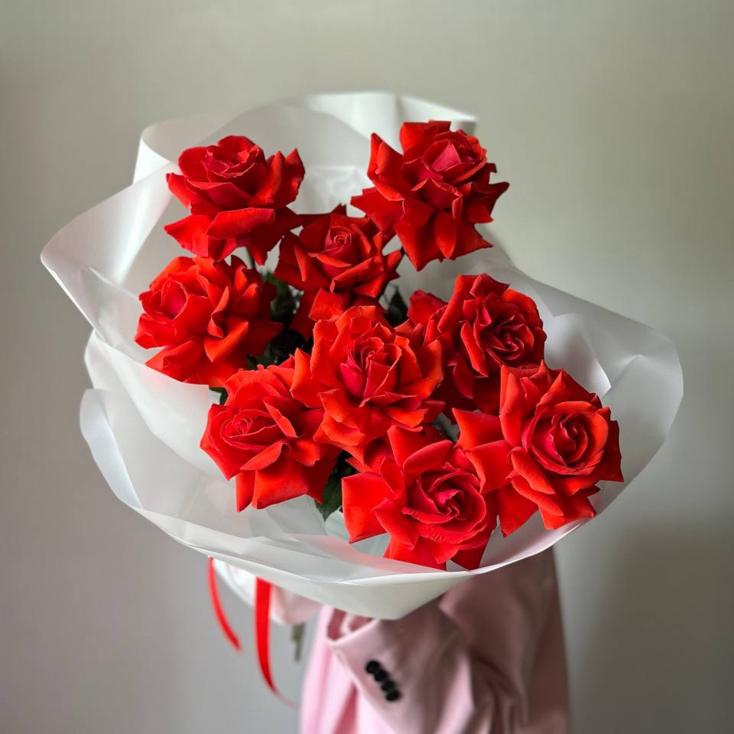 Монобукет из 9 красных Французских вывернутых роз Нина