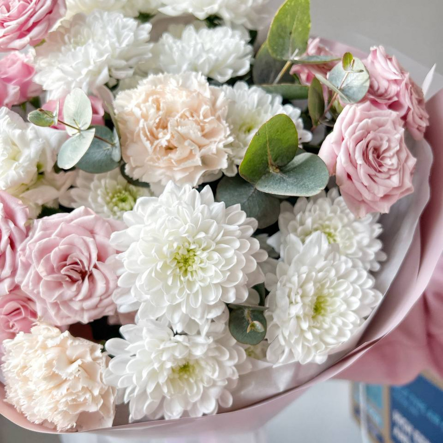 Авторский нежный букет №52