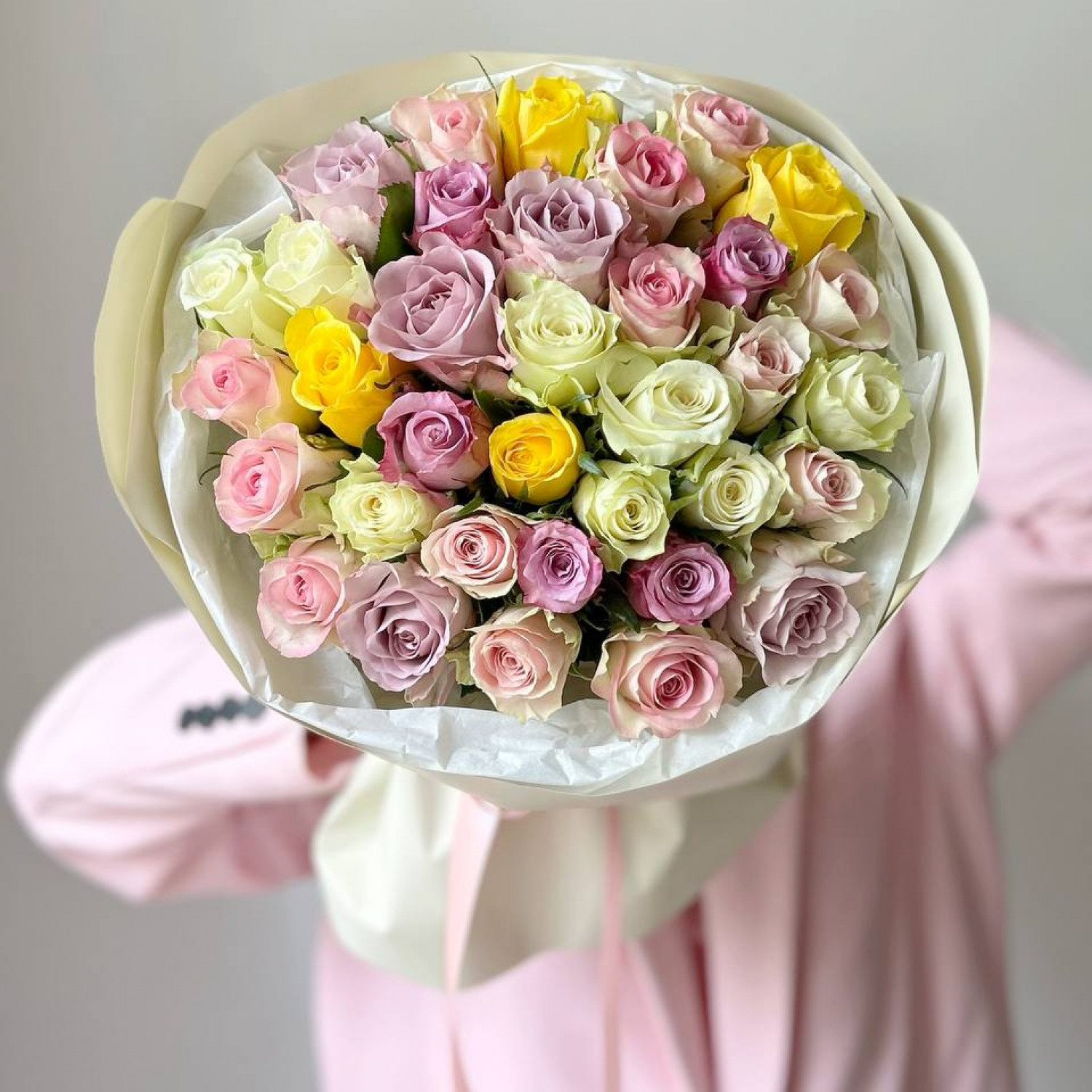 Монобукет из 35 роз микс