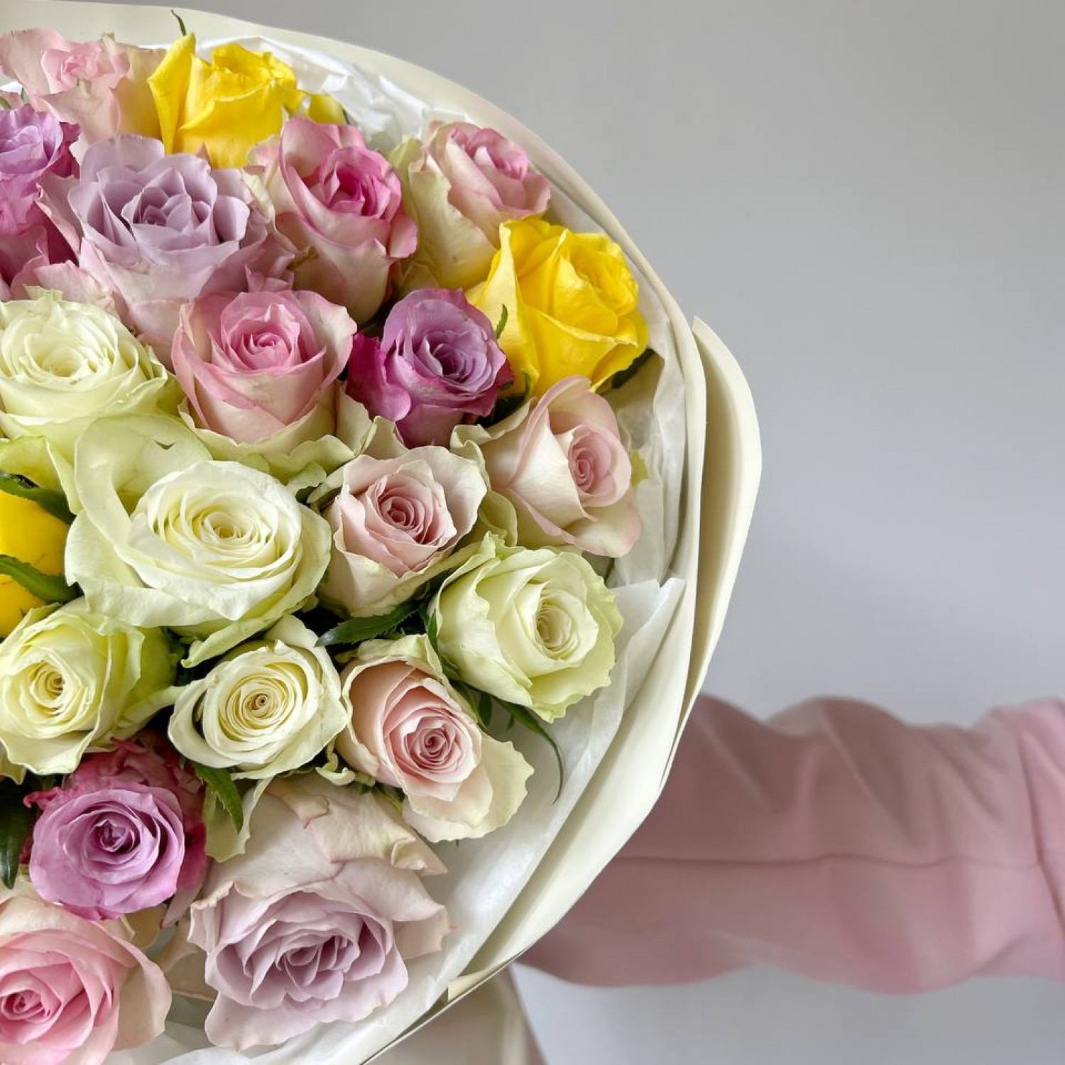 Монобукет из 35 роз микс