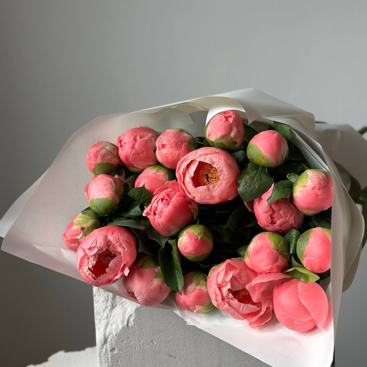 Монобукет из 21 пиона