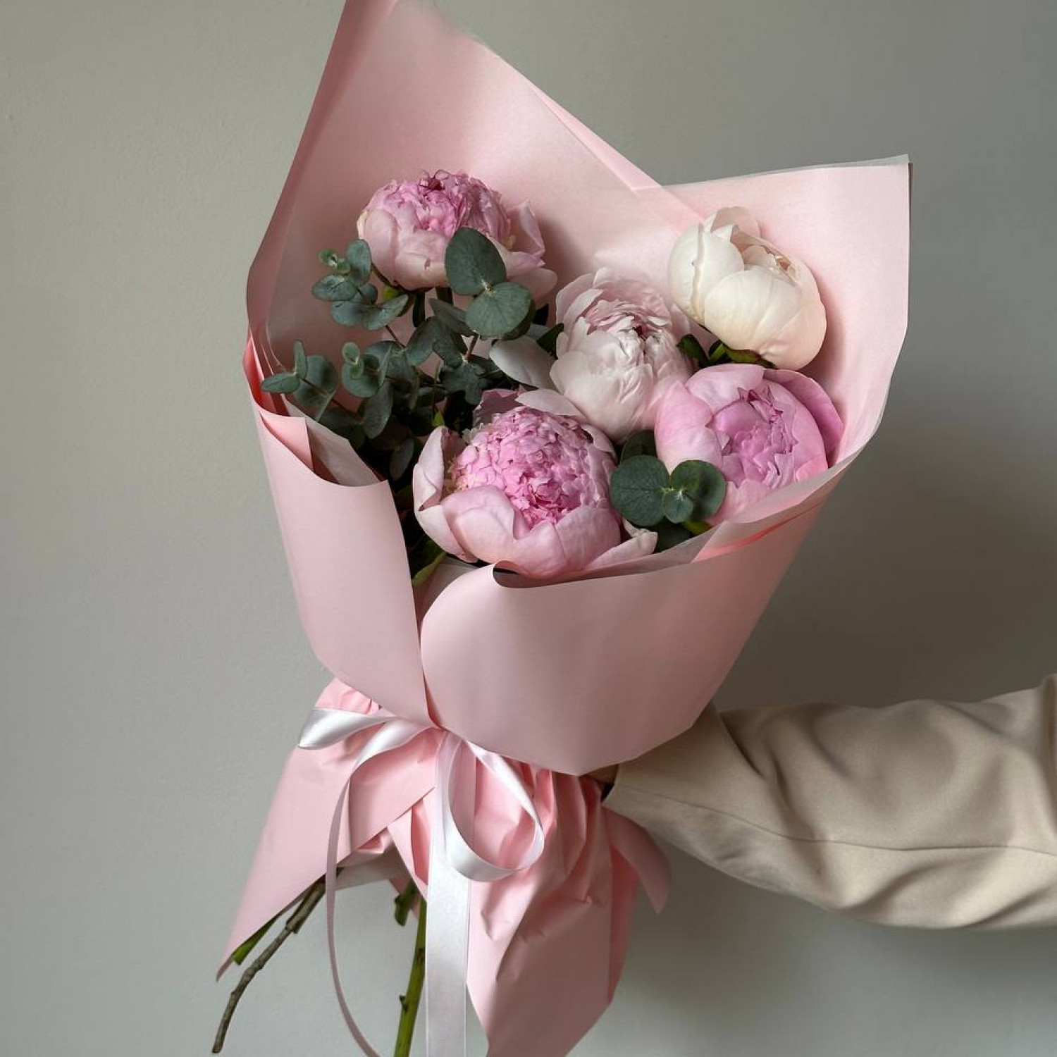 Монобукет из 5 розовых пионов