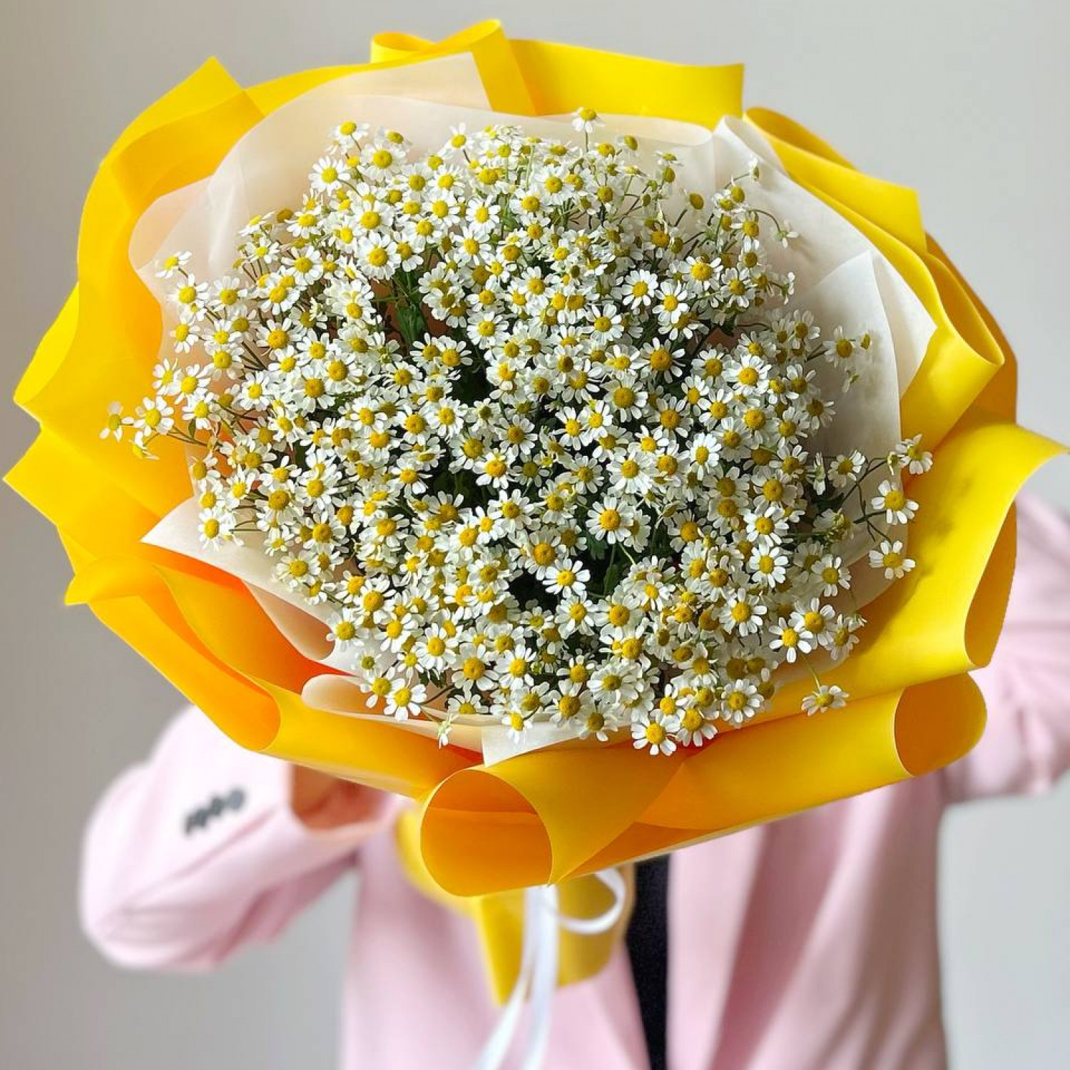 Монобукет из 15 кустовых ромашек № 41