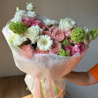 Авторский воздушный букет в нежных оттенках с Джульеттой