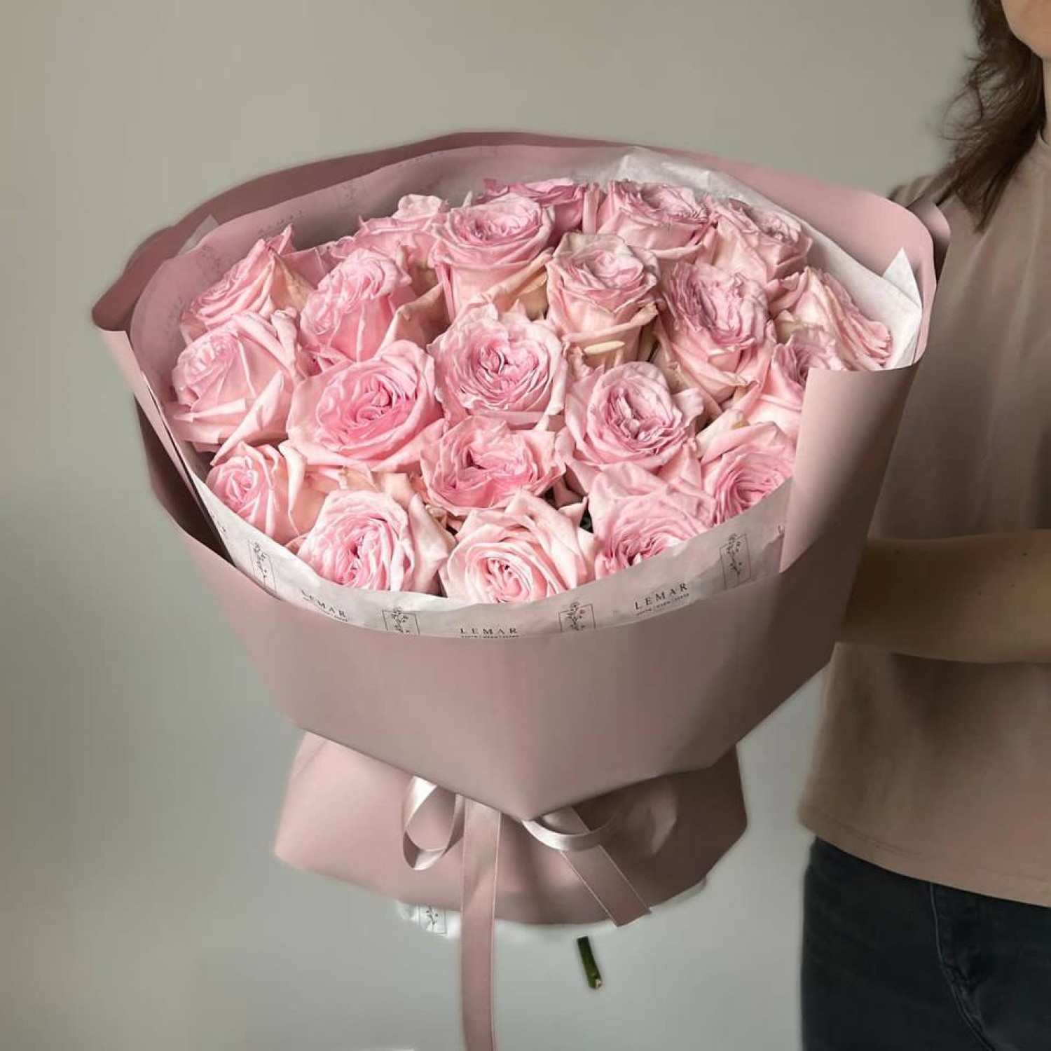 Монобукет из 21 ароматной розы Пинк Охара