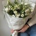 Монобукет из белоснежной Эустома и Паникума