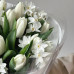 Весенний букет из белых тюльпанов и нарциссов №30