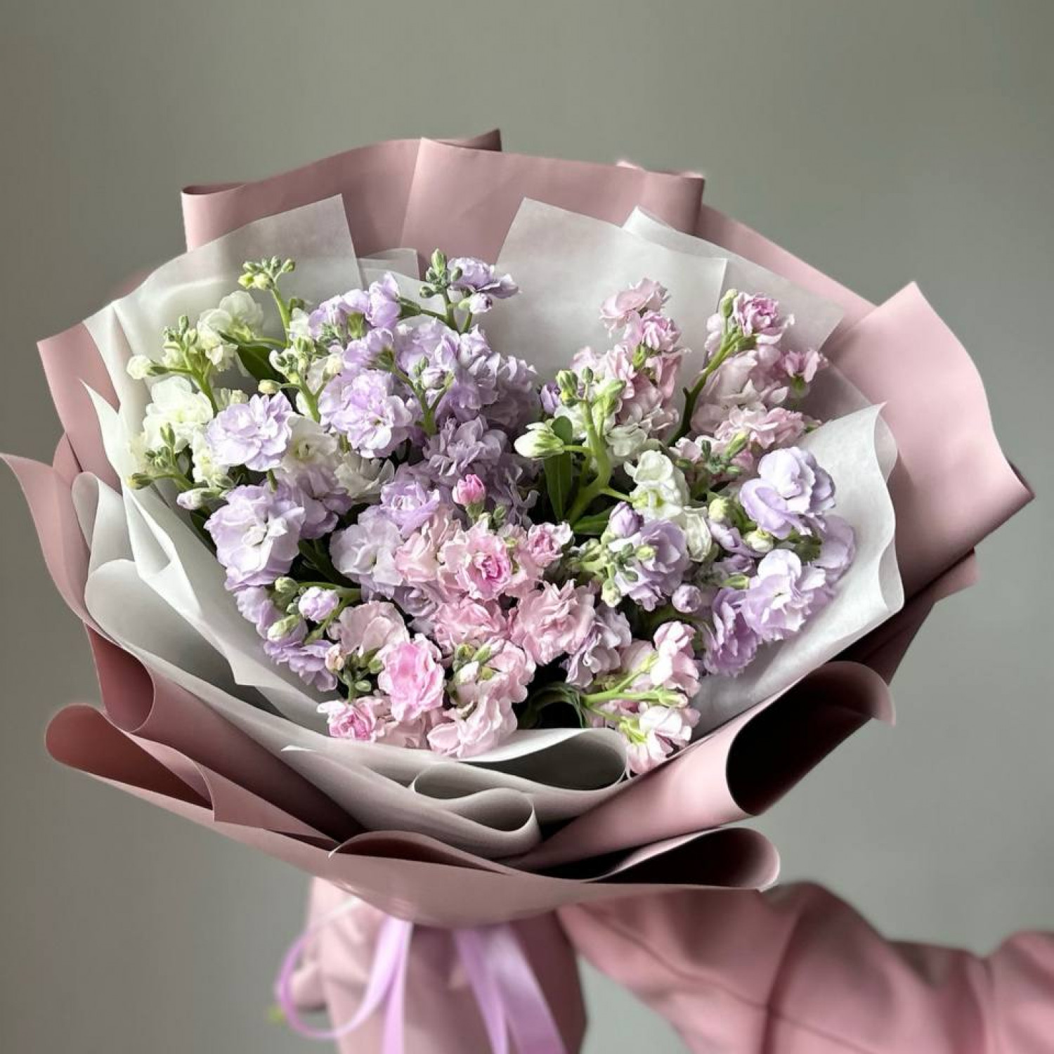 Ароматный букет из кустовой маттиолы №10