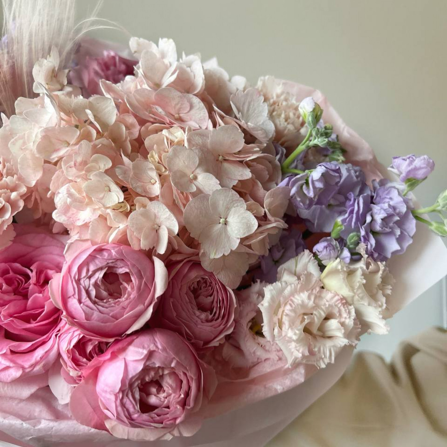 Авторский букет в нежной розовой гамме №18